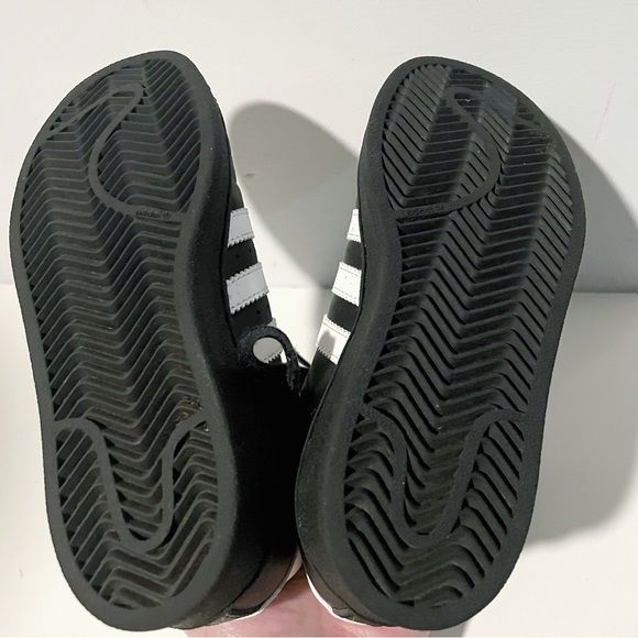 Adidas superstar black lace up ortholite shoes 13C, child leather runners - Picture 4 of 6